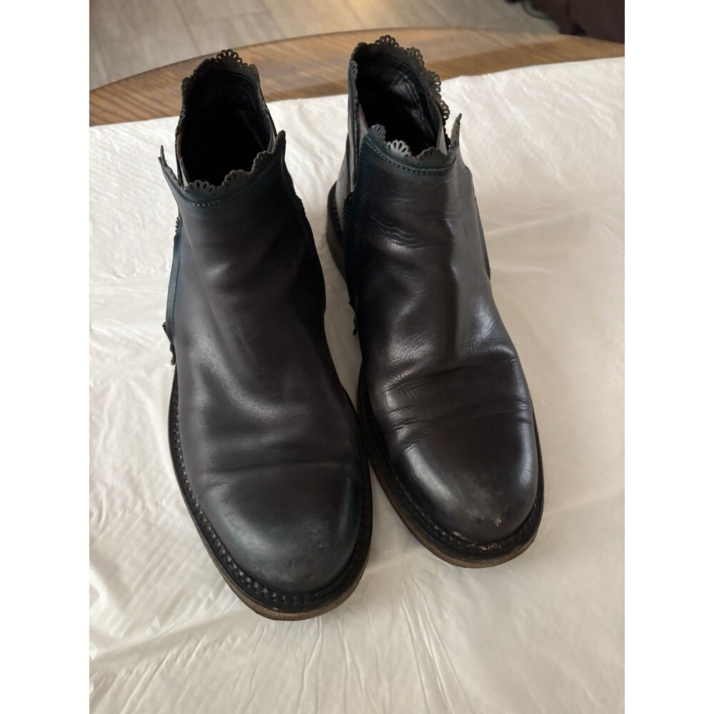 I.N.K. Shoes Italy leather boots black w/blue accents lace trim size 39 / 8.5